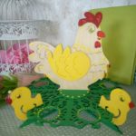 Подставка для кулича и яиц "Курочка - наседка" (цвет на выбор)