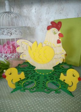 Подставка для кулича и яиц "Курочка - наседка" (цвет на выбор)