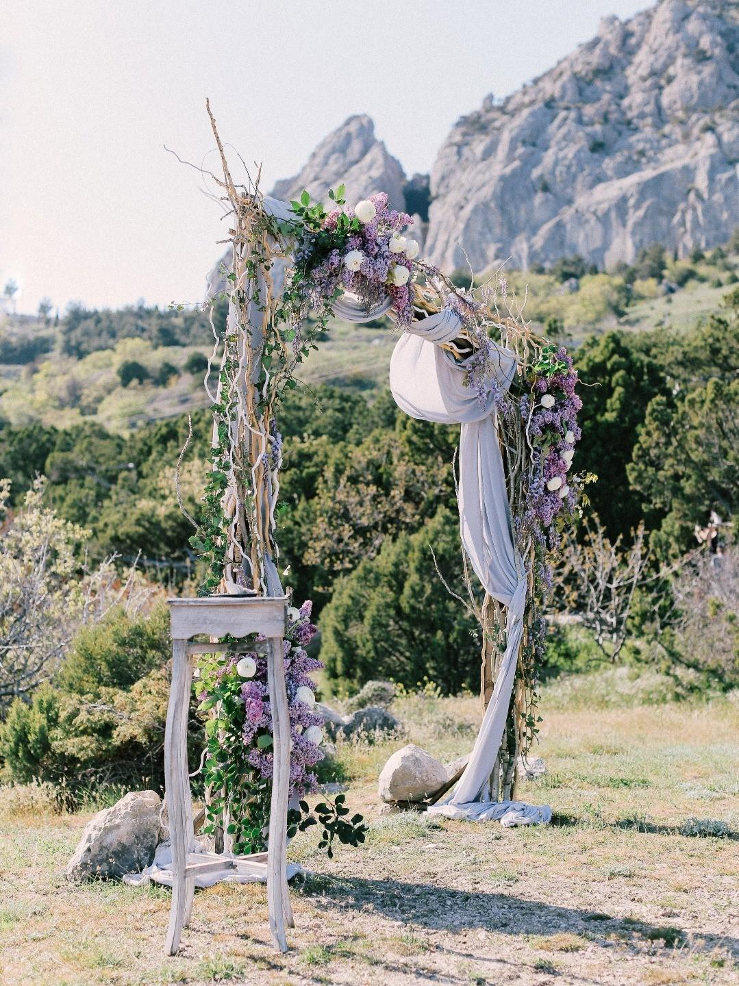 В окружении природы: весенняя свадьба в Крыму