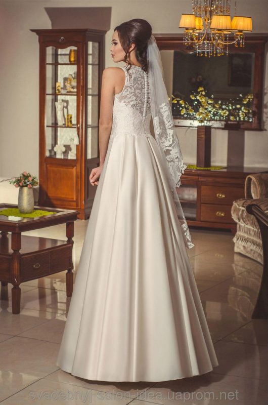 Платье свадебное 44 размер айвори + ФАТА в подарок