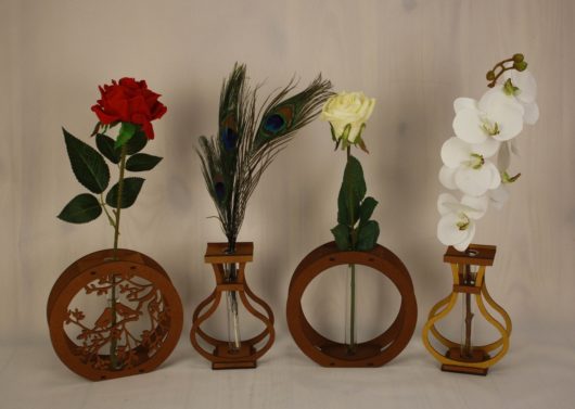 Деревянная ваза с пробиркой "Райский сад"