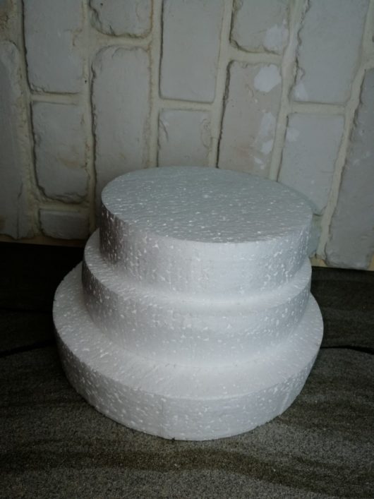 Фальш-ярус для торта из пенопласта диаметром 18 см, выстой 5 см
