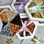 Подарочный набор "Шестигранник" с орешками и цукатами